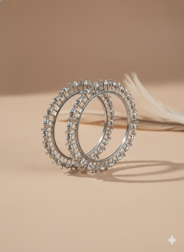 Camel Karvan Camel Statement Kada in Oxidised Silver